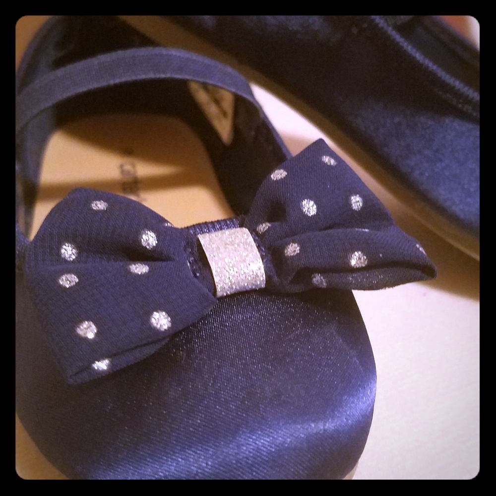 Carter's toddler blue bowtie shoes